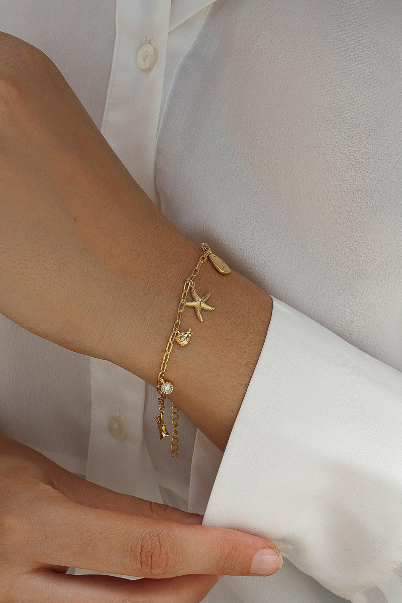 Bracelets with Silver Pendants Star Design and Zirconia