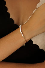 Bracelets with Pearls in Silver Paperclip Design