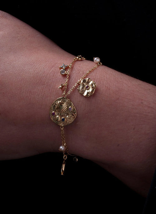 Conception de médailles de bracelets de perles avec des zircons