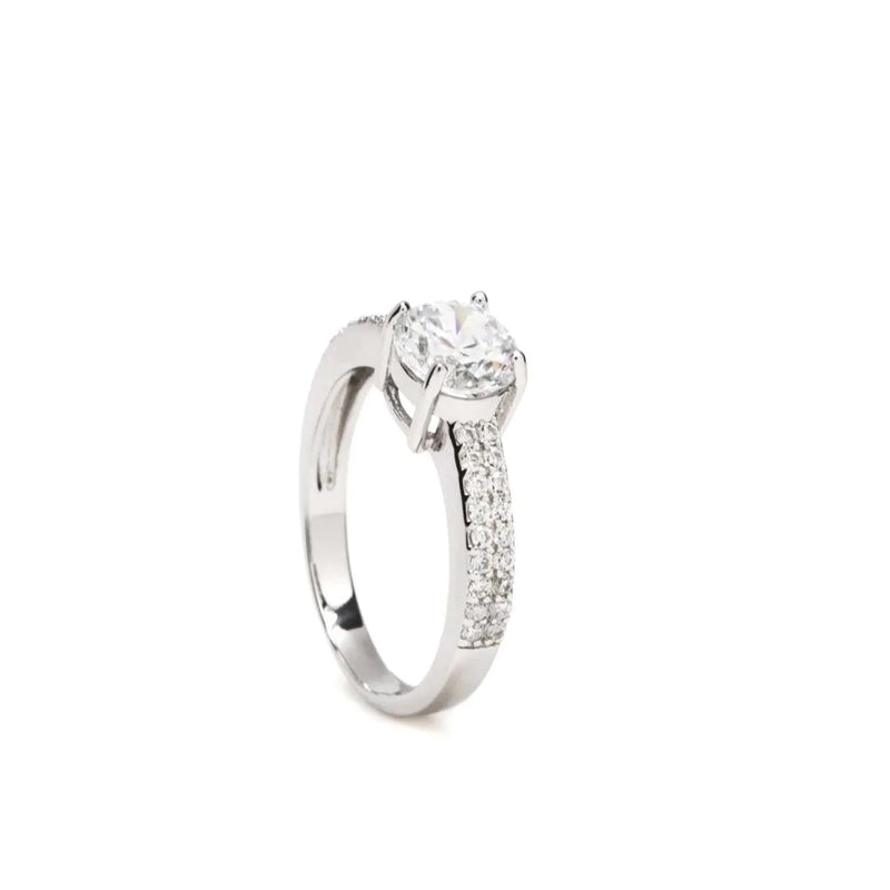 Solitaire Ring Faceted Design with Zircons