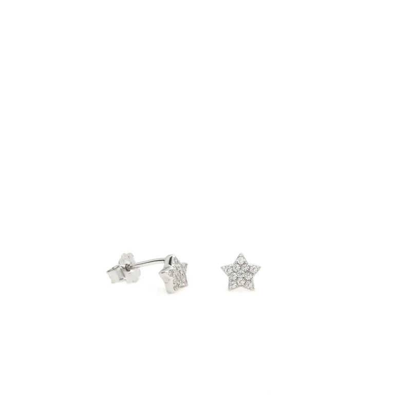 Petites boucles d'oreilles argentées brillantes, motif mini étoile